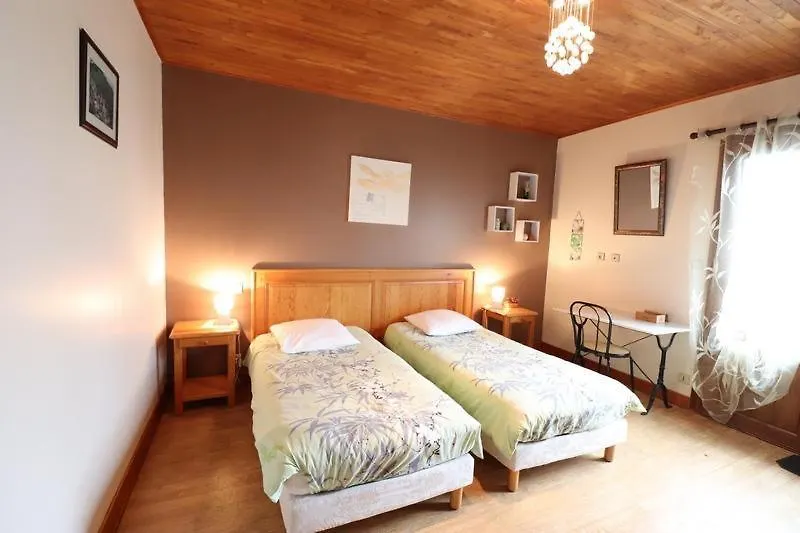 Chambres D'Hotes A La Campagne Ladinhac